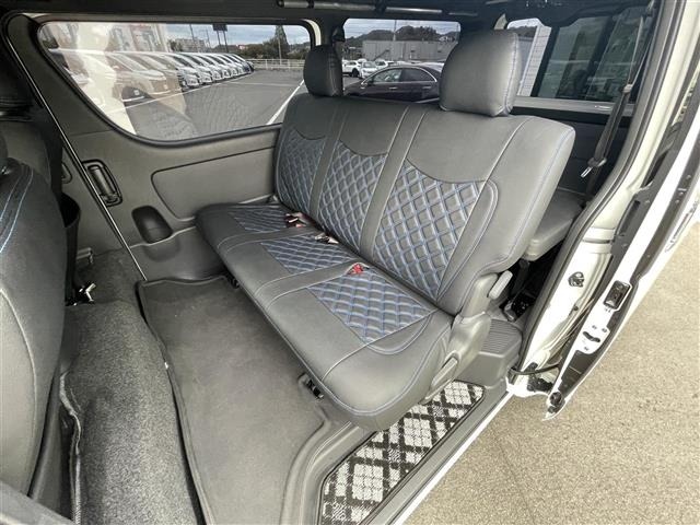 Toyota HIACE VAN 2022 8188131-10