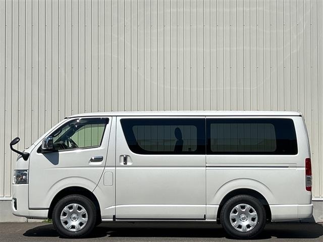 Toyota HIACE VAN 2026 8188132-15