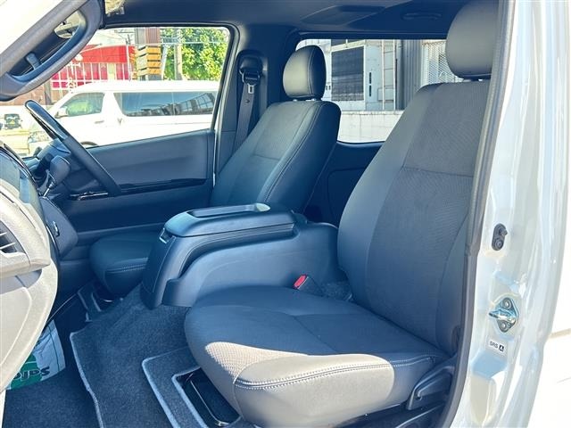 Toyota HIACE VAN 2026 8188132-20