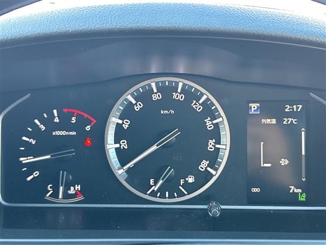 Toyota HIACE VAN 2026 8188132-7