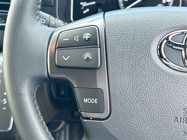 Toyota HIACE VAN 2025 8188133-10