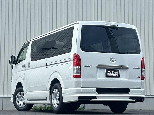 Toyota HIACE VAN 2025 8188133-4
