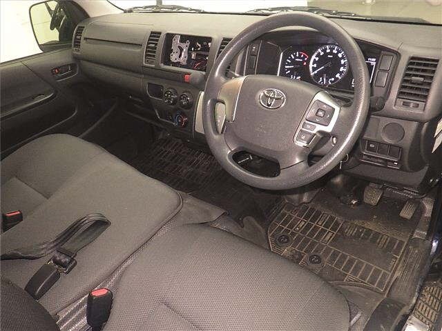 Toyota HIACE VAN 2021 8188495-3