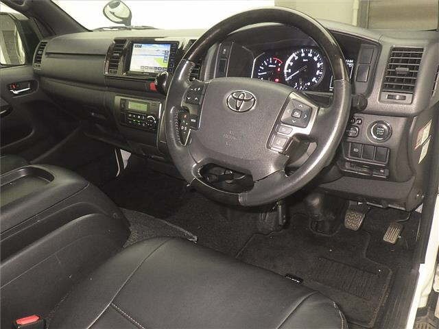 Toyota HIACE VAN 2021 8188497-3