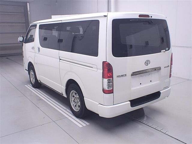 Toyota HIACE VAN 2016 8188527-1