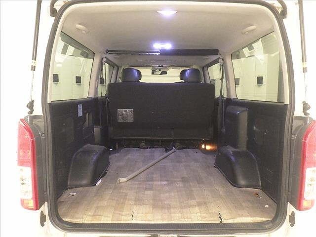 Toyota HIACE VAN 2016 8188527-7