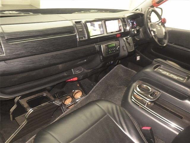 Toyota HIACE WAGON 2018 8190160-4