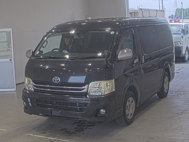 Toyota HIACE WAGON 2011 8190170-0