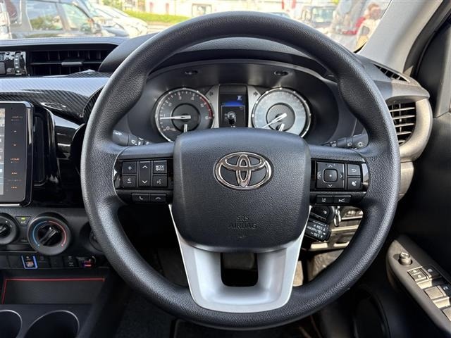 Toyota HILUX 2023 8191187-1