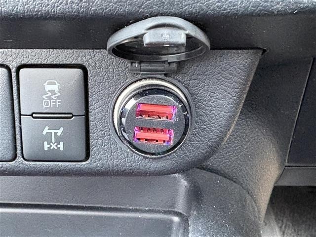 Toyota HILUX 2023 8191187-22