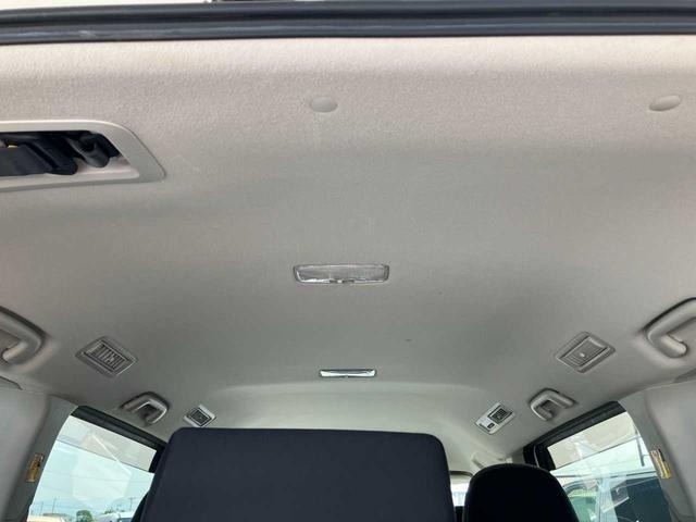 Toyota NOAH 2013 8192841-12
