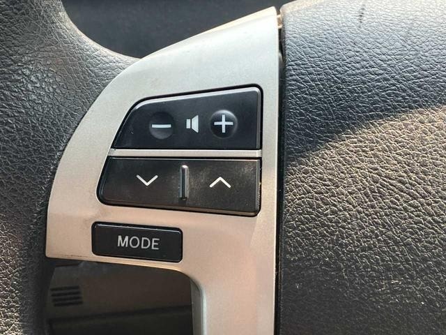 Toyota NOAH 2013 8192841-17
