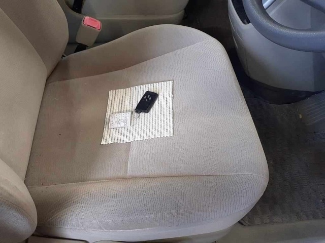 Toyota NOAH 2013 8192842-10