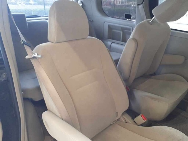 Toyota NOAH 2013 8192842-11