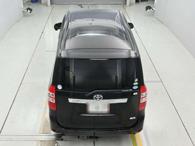 Toyota NOAH 2013 8192842-8