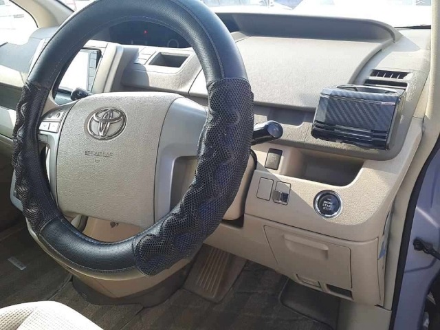 Toyota NOAH 2009 8192843-9