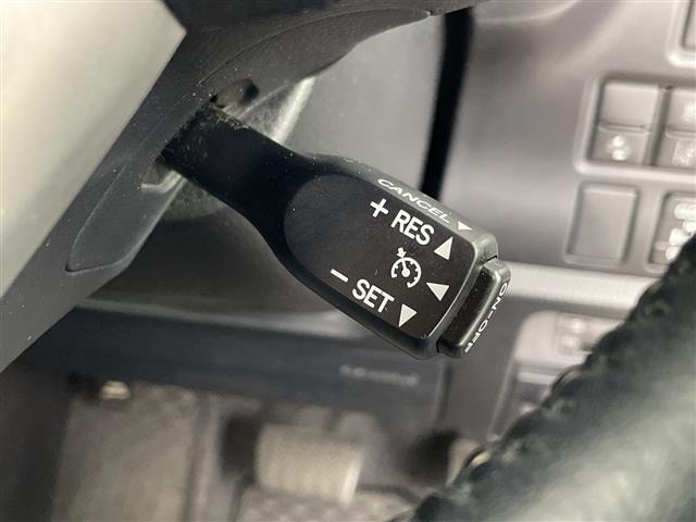 Toyota NOAH 2020 8193049-9