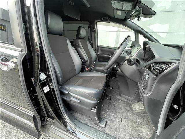 Toyota NOAH 2021 8193154-6