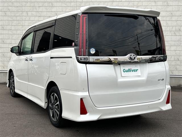 Toyota NOAH 2021 8193186-13