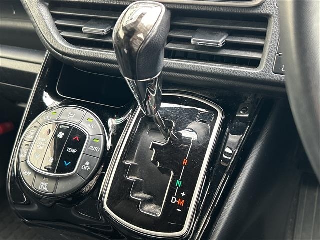 Toyota NOAH 2021 8193186-2
