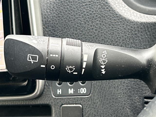 Toyota NOAH 2021 8193186-8