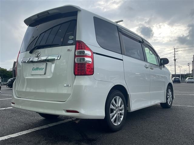 Toyota NOAH 2010 8193187-9