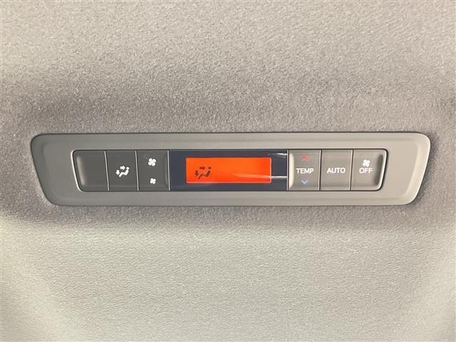 Toyota NOAH 2020 8193193-11