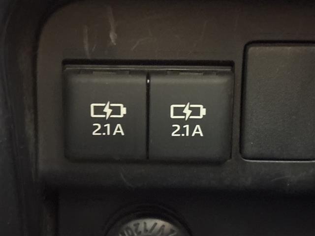 Toyota NOAH 2020 8193195-1
