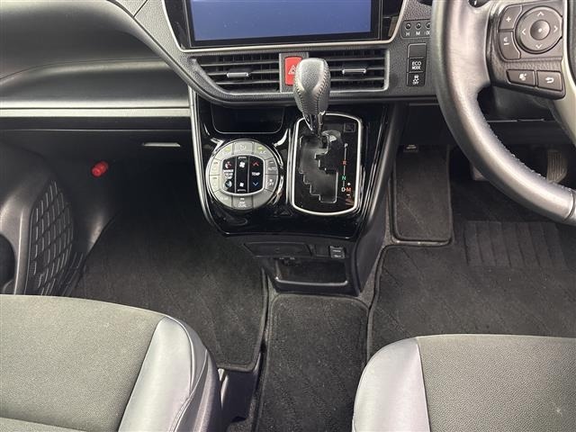 Toyota NOAH 2020 8193195-21