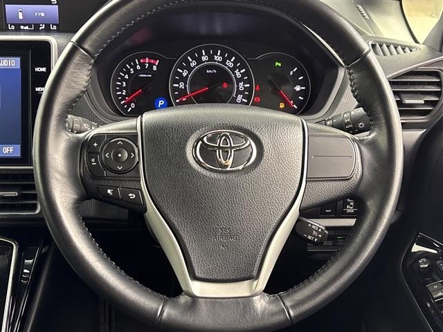 Toyota NOAH 2020 8193195-3
