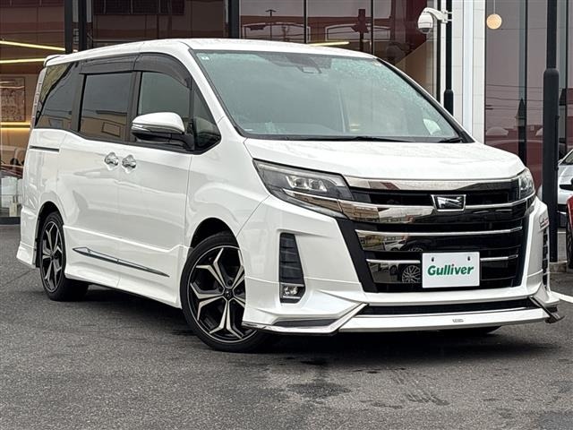 Toyota NOAH 2018 8193198-0
