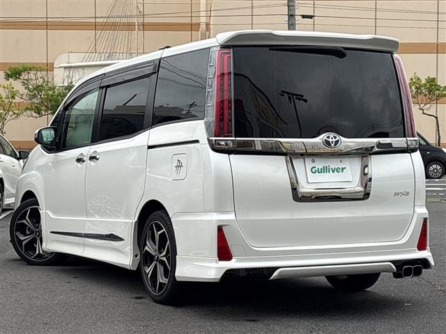 Toyota NOAH 2018 8193198-13