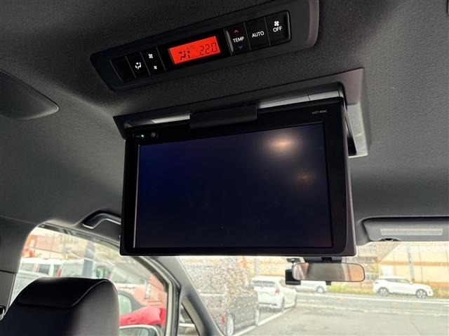Toyota NOAH 2018 8193198-17
