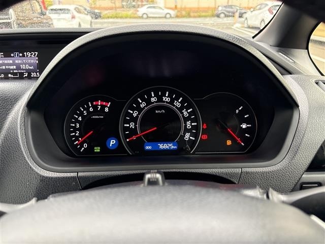 Toyota NOAH 2018 8193198-7