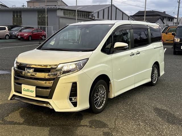 Toyota NOAH 2020 8193202-17