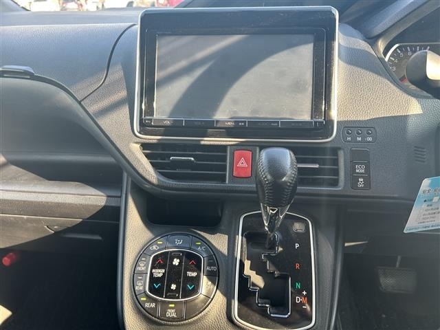 Toyota NOAH 2014 8193203-10