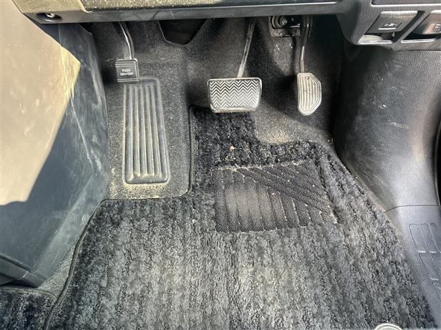 Toyota NOAH 2014 8193203-3
