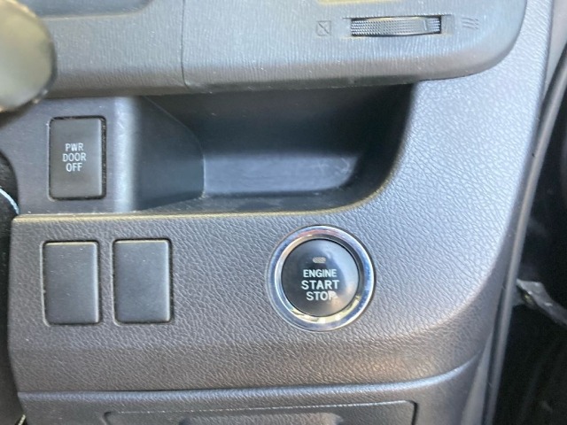 Toyota NOAH 2010 8193206-5
