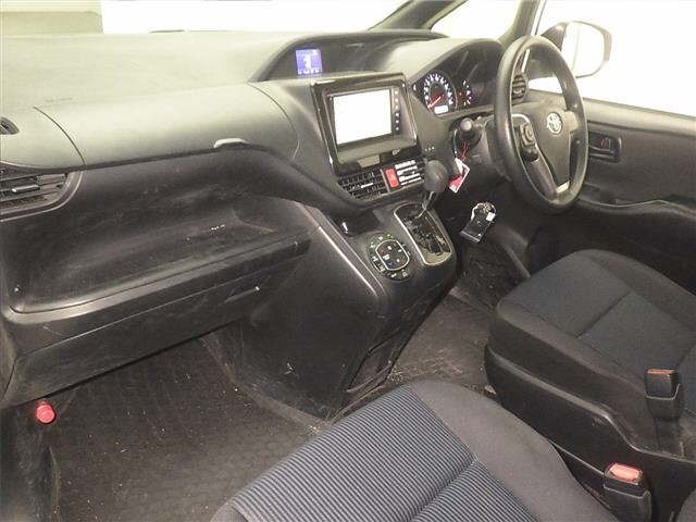 Toyota NOAH 2021 8193258-4