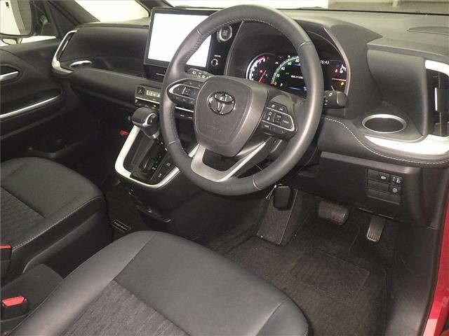 Toyota NOAH 2023 8193259-3