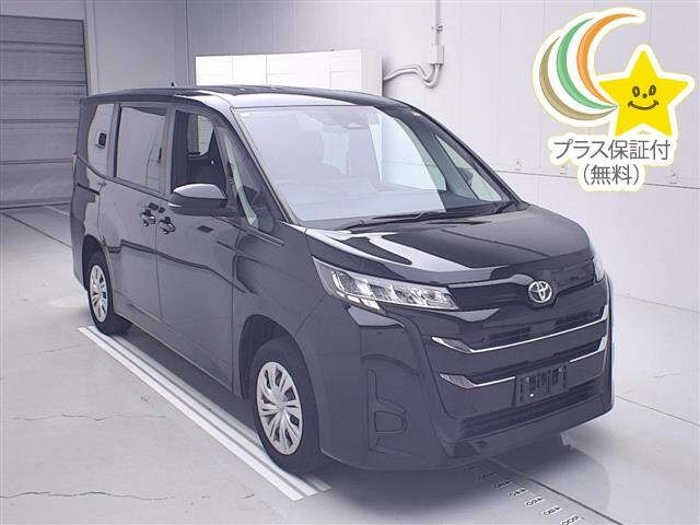 Toyota NOAH 2023 8193261-0