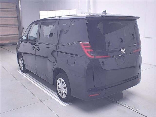Toyota NOAH 2023 8193261-1