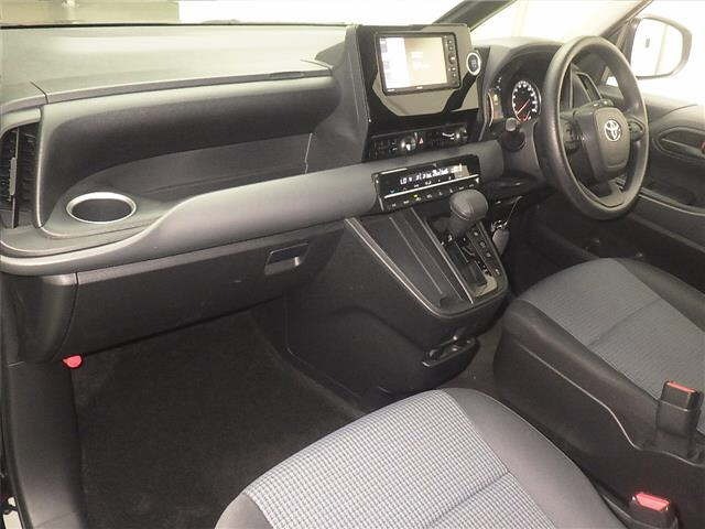 Toyota NOAH 2023 8193261-4