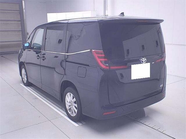 Toyota NOAH 2022 8193265-1