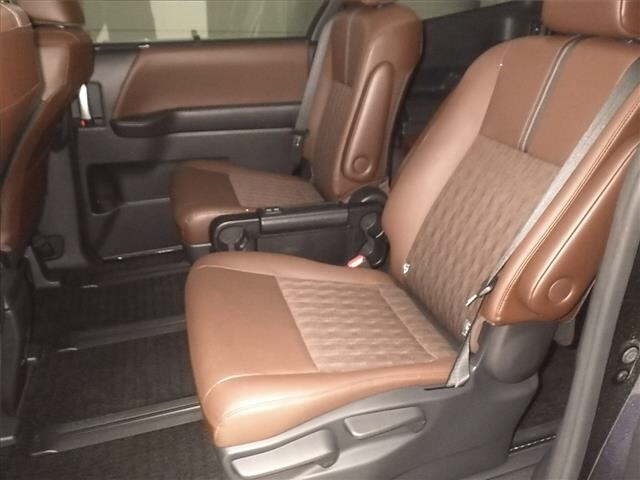 Toyota NOAH 2022 8193265-7