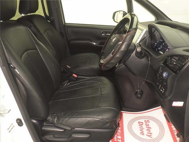 Toyota NOAH 2017 8193270-5