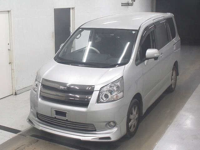 Toyota NOAH 2009 8193291-4