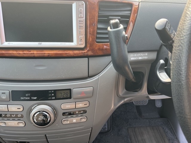 Toyota NOAH 2004 8193295-5