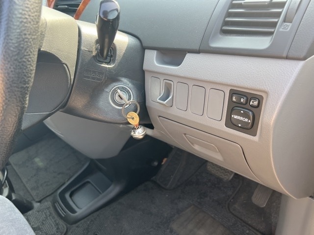 Toyota NOAH 2004 8193295-6