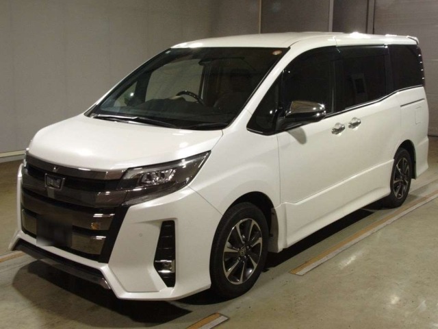 Toyota NOAH 2021 8193303-0